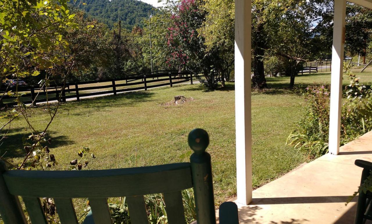 Graves Mountain Farm & Lodges Syria Bagian luar foto