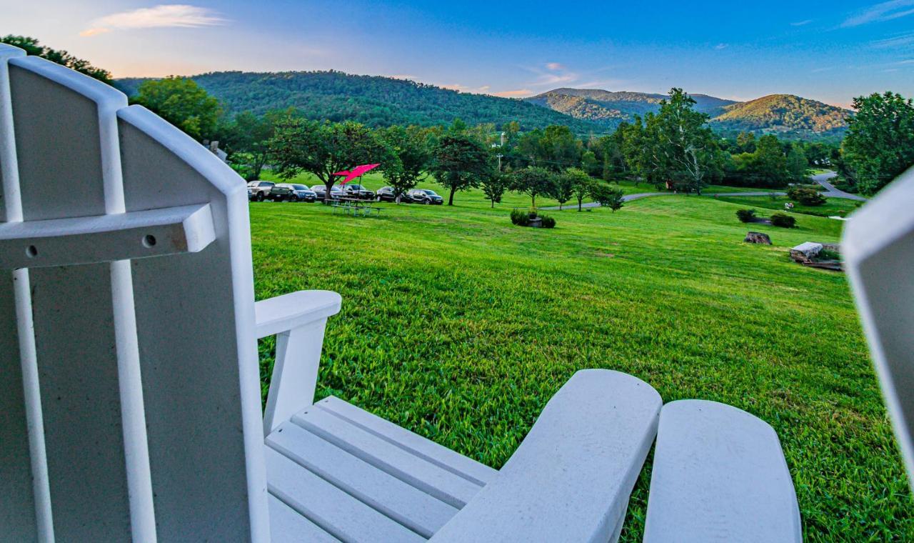 Graves Mountain Farm & Lodges Syria Bagian luar foto
